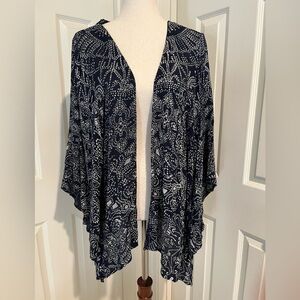Navy and White Patterned Ripcurl NightHawk Kimono NWT Size M Festival Beach